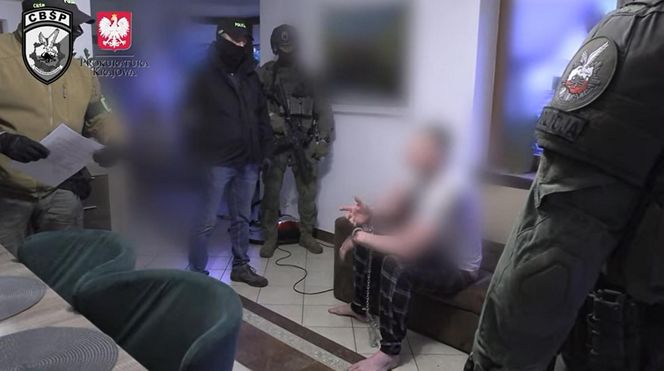CBŚP rozbiło niebezpieczny gang z PIaseczna. 13 osób zatrzymanych
