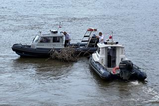 Kolejne zwłoki wyłowione z Wisły. Ciało kobiety dryfowało w nurcie rzeki