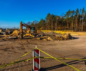 Budowa tunelu pod torami przy PKP Warszawa Wesoła