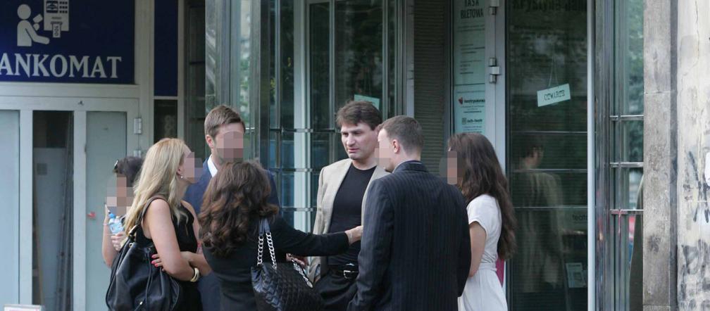 Gołota poszedł do teatru