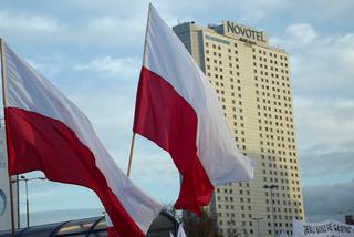 Marsz Niepodległości 2021 - RELACJA NA ŻYWO. Sprawdźcie, co się dzieje w Warszawie 11.11