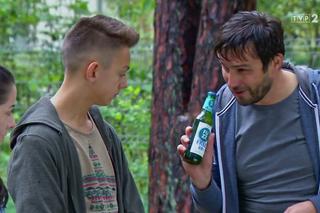 Barwy szczęścia odc. 1991. Luiza (Julia Zielińska), Mirek (Oliwier Kozłowski), Damian Wójcik (Michał Lesień)