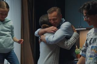 M jak miłość odc. 1730. Magda (Anna Mucha), Nadia (Mira Fareniuk), Andrzej Budzyński (Krystian Wieczorek), Maciek (Franciszek Przanowski)