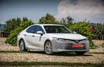 Hybrydowa Toyota Camry 2019