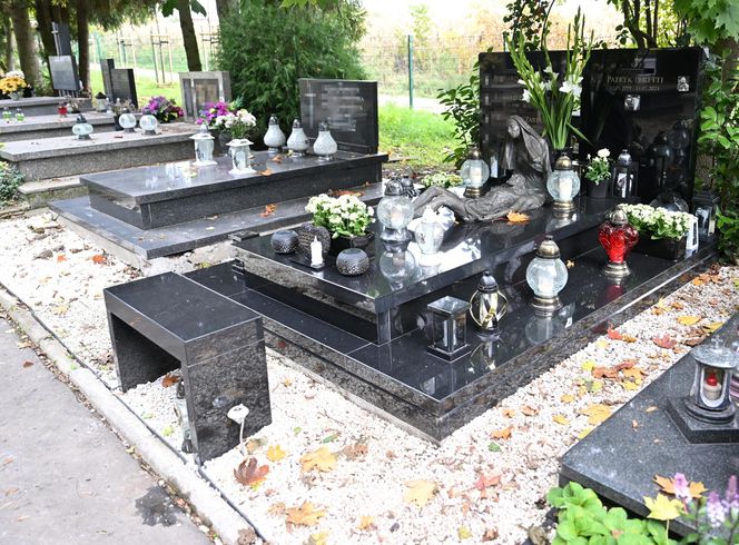Patryk Peretti - tak wygląda grób syna Sylwii