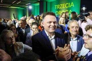 Polska 2050 decyduje o wyborze nowego lidera. Szymon Hołownia rządzi partią z Dubaju