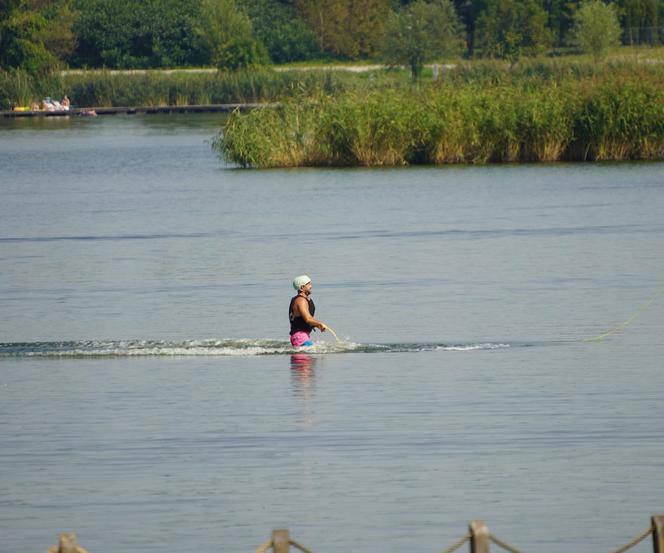 Koniec wakacji, ale nie sezonu kąpielowego. Weekend nad wodą w Przylasku Rusieckim