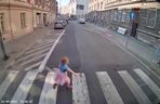 5-latka wbiegła przed autobus. Dramat w Bytomiu