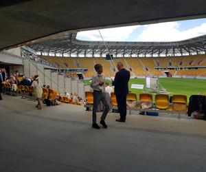 Kongres Świadków Jehowy w Białymstoku. Na stadionie miejskim tysiące uczestników [ZDJĘCIA]