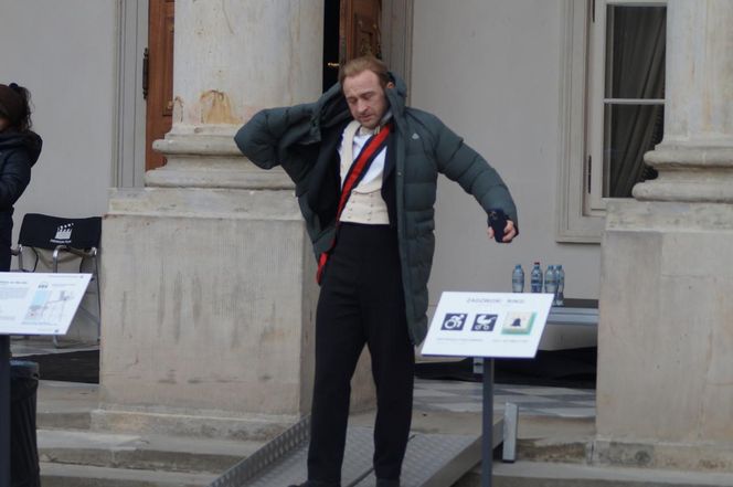 Zrobili z aktorów lalki