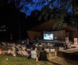 Kino na leżakach w Parku (Starachowice)