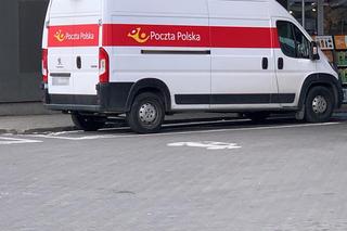 Dramat pasażerów miejskiego autobusu w Warszawie. Cztery osoby ranne