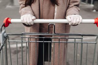 GUS podał dane o sprzedaży detalicznej. Jest spowolnienie, ale nie tak duże jak oczekiwano