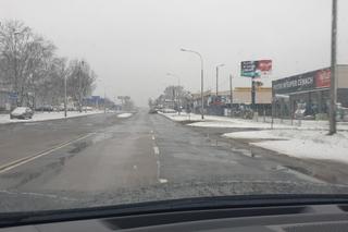 Zimowe warunki na drogach! Śnieg sypie w Olsztynie i okolicy [AUDIO, ZDJĘCIA]