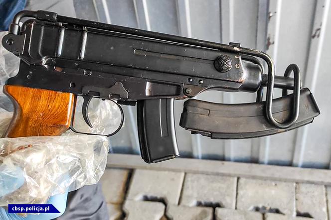 Zapas broni jak na wojnę! Wkroczyło CBŚP. Potężny arsenał zlikwidowany