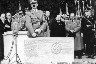Hitler skazany za całowanie Polki