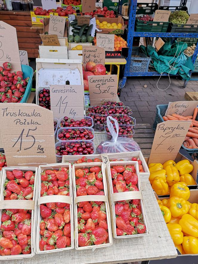  Drożyzna na bazarach. 60 zł za kilogram czereśni