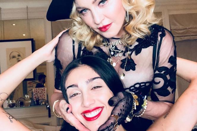 Lorde ma nieogolone pachy