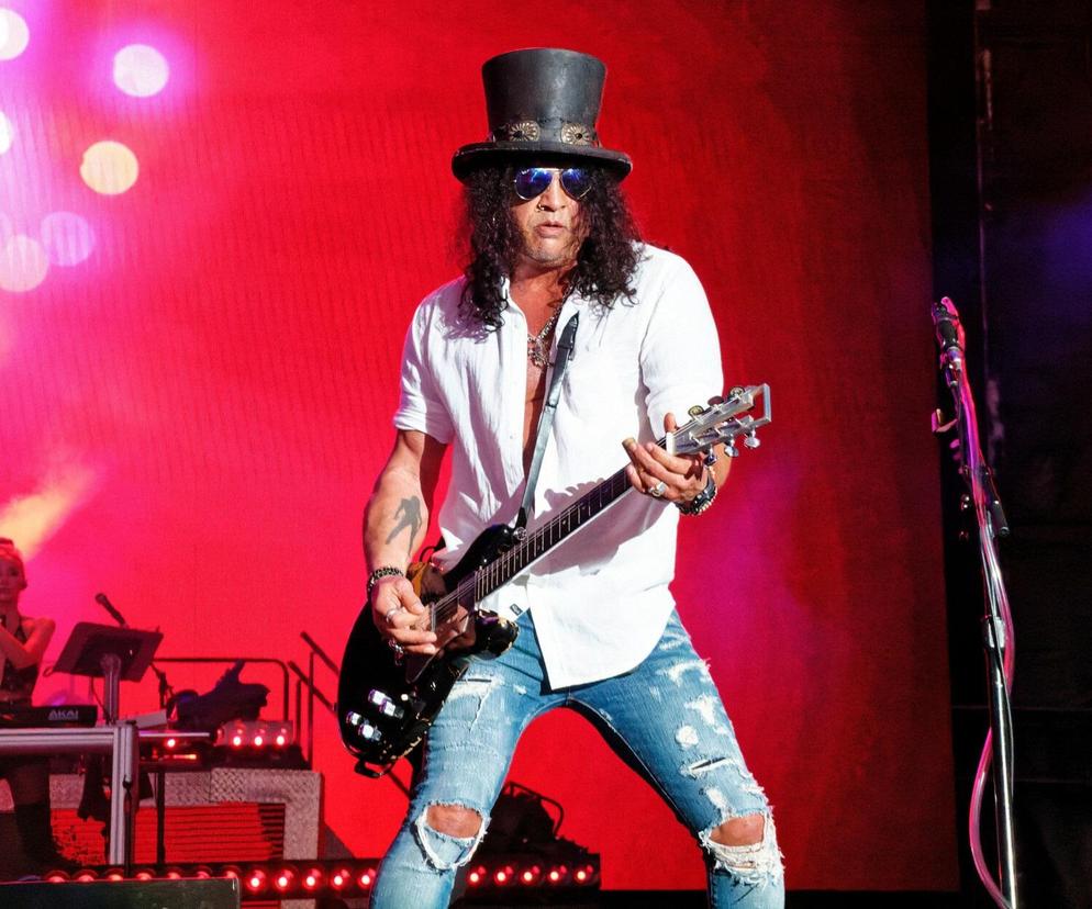 Slash przedstawia utwór z Brianem Johnsonem! Co wiadomo na temat albumu gitarzysty?