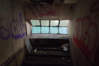 Statek UFO stoi przy nabrzeżu Pogorii i niszczeje