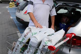 ZAKAZ HANDLU W NIEDZIELĘ