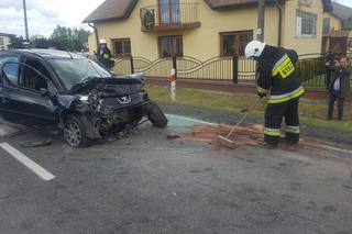 Tragedia w Srocku. Odbili się od jednego TIR-a, wpadli pod drugiego. Nie żyje 65-latka 