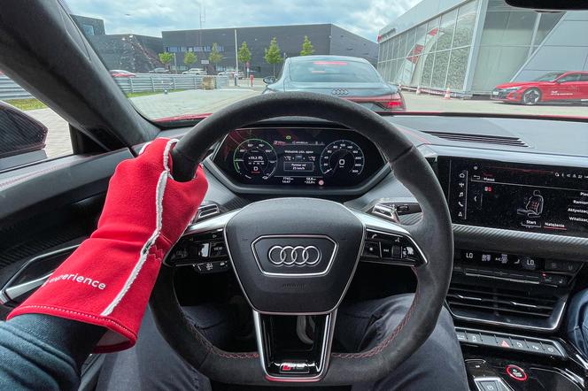 Audi Driving Experience za kierownicą Audi RS e-tron GT