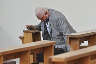 Lech Wałęsa w kościele na niedzielnej mszy