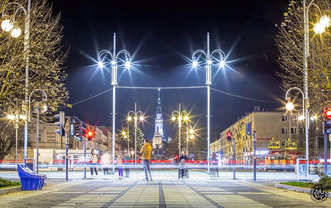 Świąteczne iluminacje w Częstochowie gotowe na jarmark bożonarodzeniowy