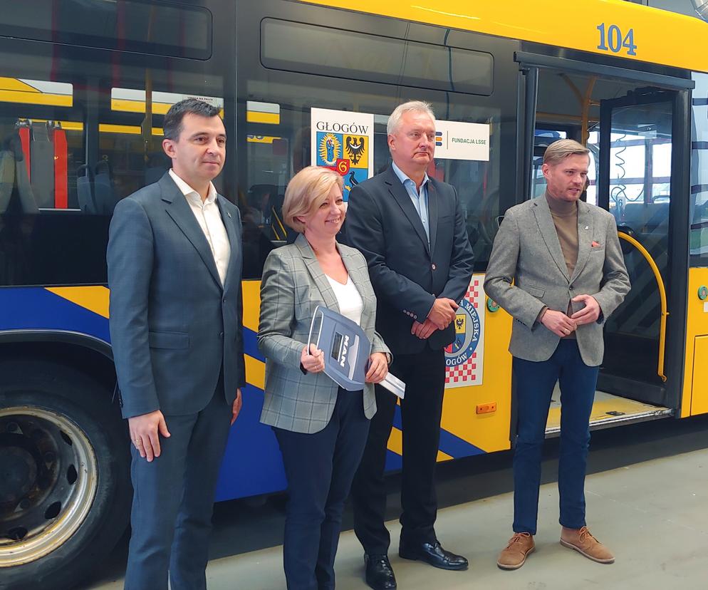 Przekazanie autobusu