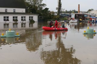 Sytuacja powodziowa w Nowej Soli. Miasto walczy z wielką wodą na Odrze