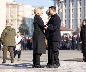 W poniedziałek do Kijowa przybyli przywódcy zagranicznych państw na uroczystości, związane z trzecią rocznicą inwazji Rosji na Ukrainę. W stolicy są już m.in. premier Kanady Justin Trudeau, prezydenci Litwy i Łotwy, Gitanas Nauseda i Edgars Rinkeviczs