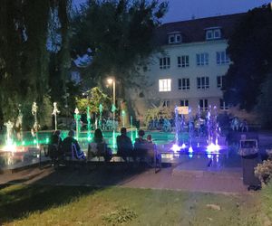 Muzyka, światło i woda w sercu Bydgoszczy. Ta fontanna naprawdę gra!