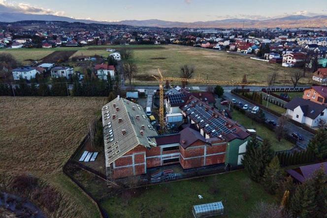 Trwa rozbudowa Sądeckiego Hospicjum. Główny budynek jest już prawie gotowy. Kiedy finał?