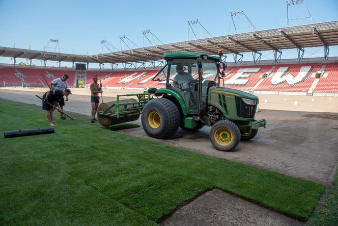 Nowa murawa na stadionie Widzewa