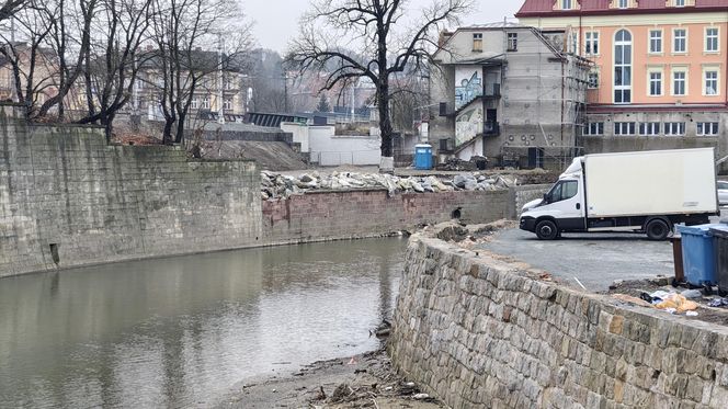  Trzy miesiące po powodzi w Kotlinie Kłodzkiej. „Nie ma świątecznego nastroju, nie ma czasu nawet myśleć o świętach”