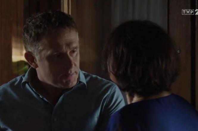 M jak miłość odc. 1410. Marysia (Małgorzata Pieńkowska), Artur Rogowski (Robert Moskwa)