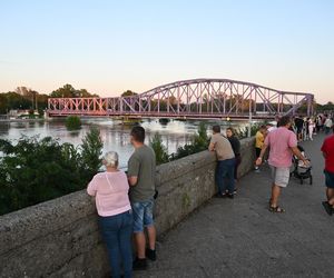 Głogów przygotowuje się na fale wezbraniową na Odrze. Ta ma dotrzeć około godziny 14