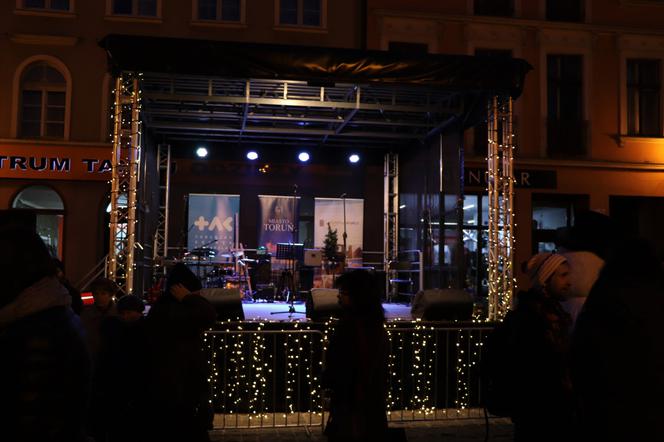 Magia Świąt na wigilijnym spotkaniu! Wyjątkowa atmosfera w Toruniu