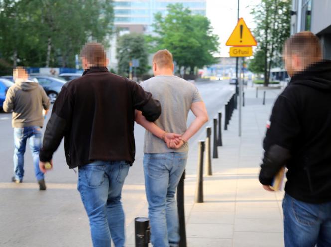 Cios w gang narkotykowy