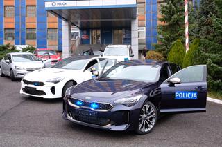 Nieoznakowana Kia Stinger już na drogach! Ma 6 s do setki. Radiowozy odebrała śląska policja - ZDJĘCIA