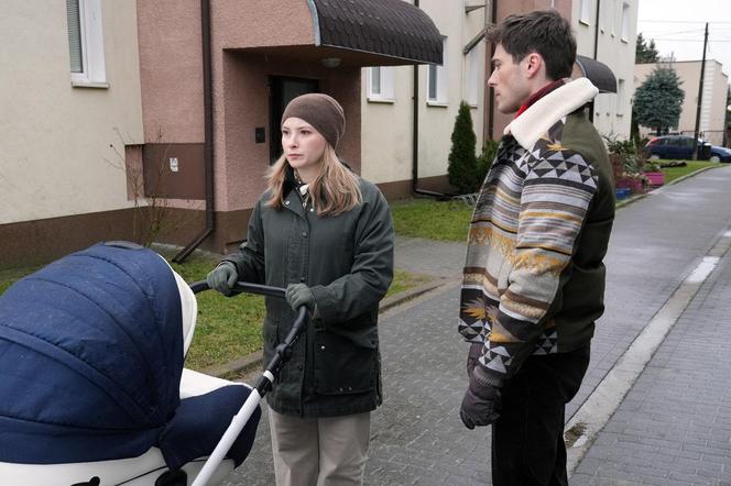 Barwy szczęścia odcinek 3030.  Sofia (Valeria Gouliaeva), Cezary (Marcel Opaliński)