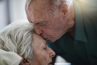 Muzyka to sposób na walkę z chorobą Alzheimera? Naukowcy znają odpowiedź