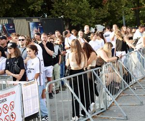 50 Cent w Warszawie. Tłumy przed Stadionem Narodowym 