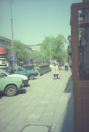 Tak wyglądała Warszawa lat 90.! Nie uwierzycie, ile się zmieniło [GALERIA]