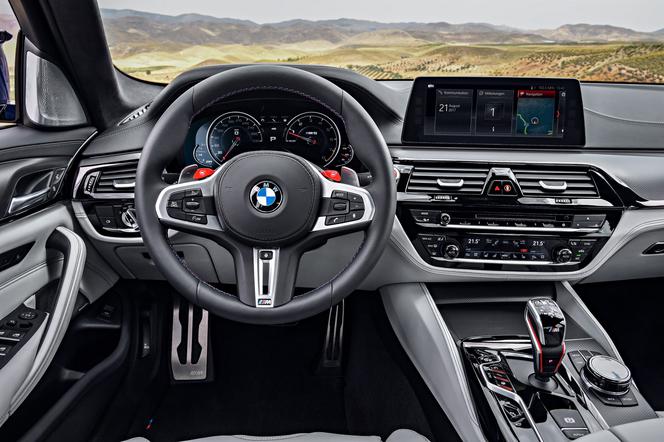 BMW M5 4.4 V8 biturbo M xDrive