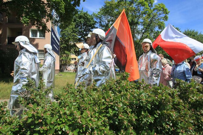Warszawa pielęgnuje tradycję hutniczą. Kolorowa parada przeszła ulicami miasta