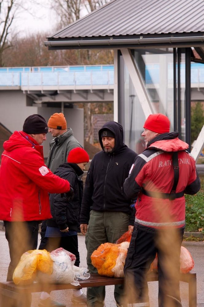 Posprzątali Kanał Łuczański w Giżycku. To, co wyłowili, zaskoczyło wszystkich [ZDJĘCIA]