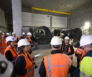 Byliśmy na budowie ostatniej stacji metra w Warszawie. Widok zapiera dech w piersiach