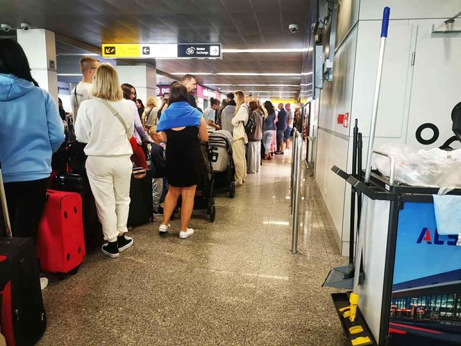 Drony nad Polską. Lotnisko Chopina